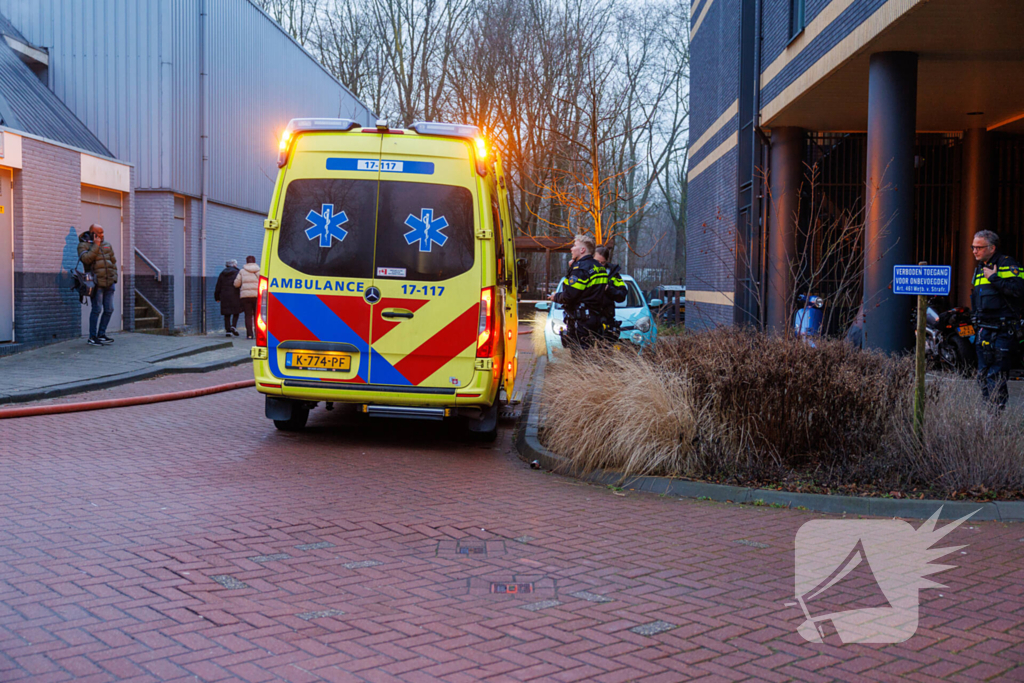 Flinke rook ontwikkeling bij grote brand in appartement