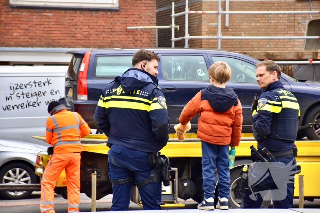 Twee voertuigen geborgen na kop-staartbotsing