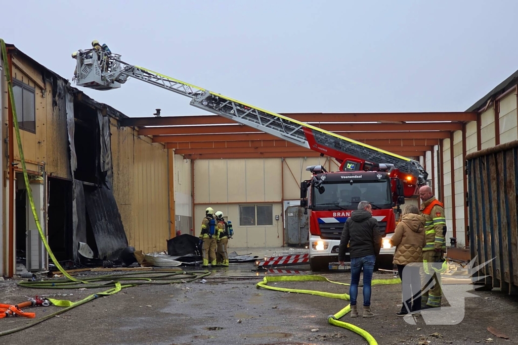 Grote brand in bedrijfspand van koekjesfabriek