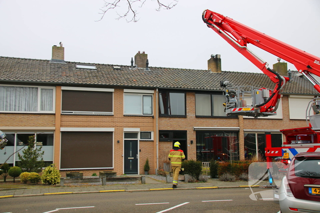 Schoorsteenbrand, brandweer grijpt snel in