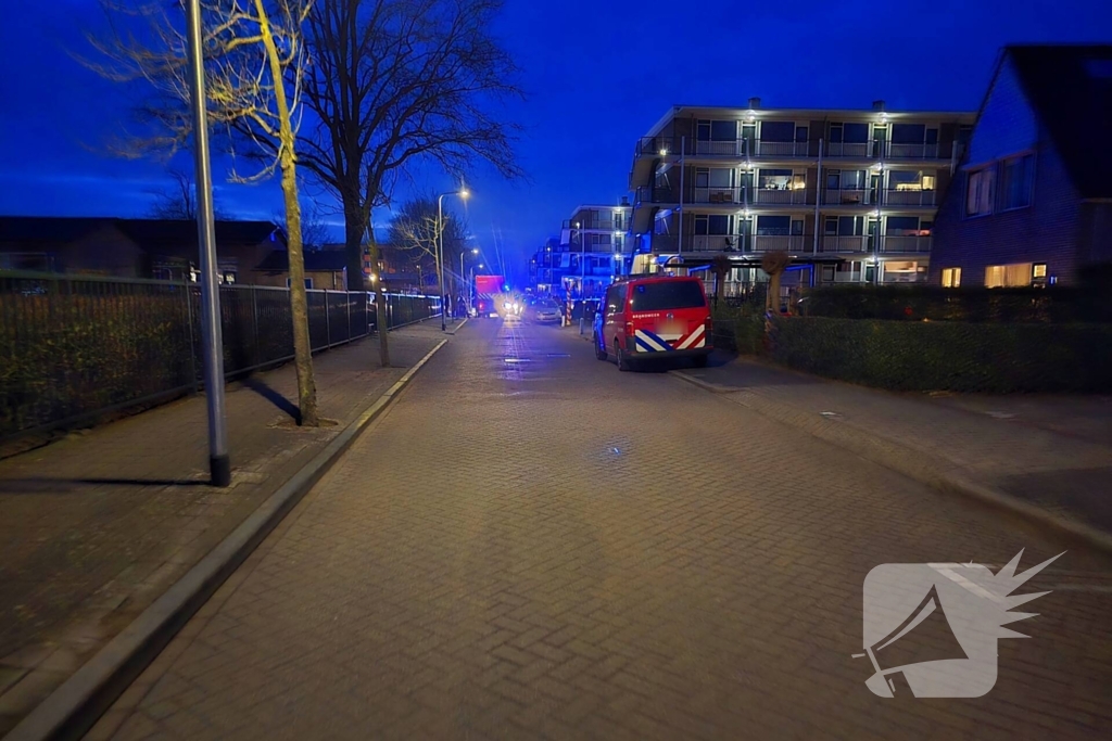 Kind bekneld onder pallet stenen