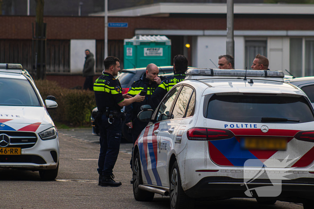 Politieauto kapot na achtervolging, verdachte aangehouden