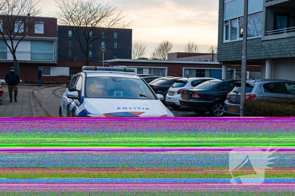 Politieauto kapot na achtervolging, verdachte aangehouden