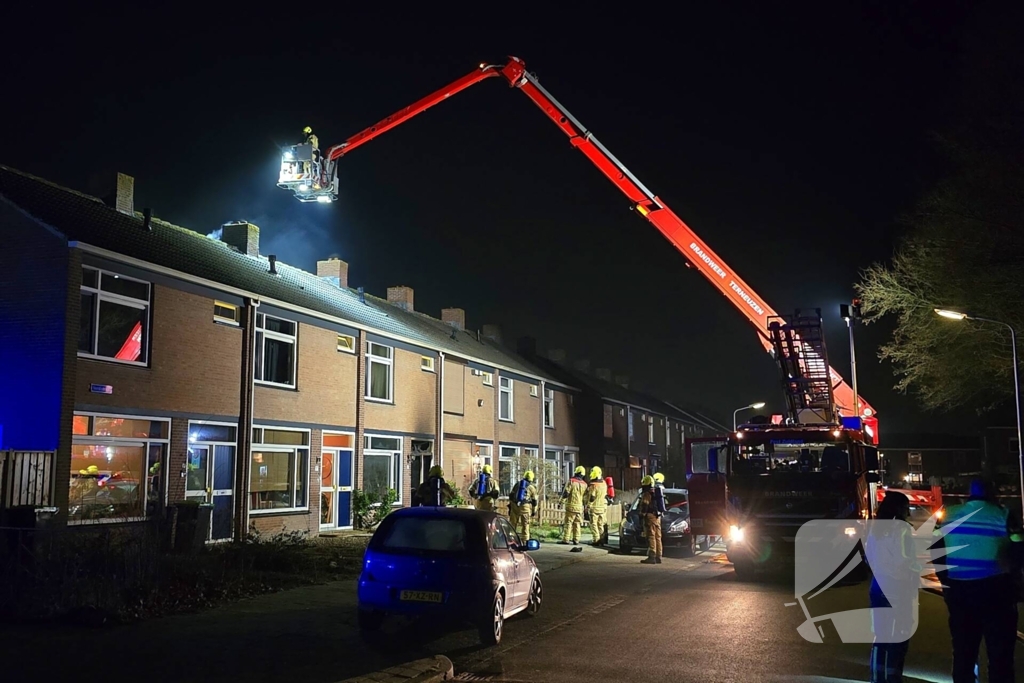 Grote uitslaande brand in woning