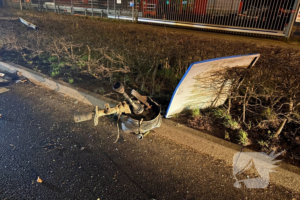 Bestuurder neemt taxi na ongeval