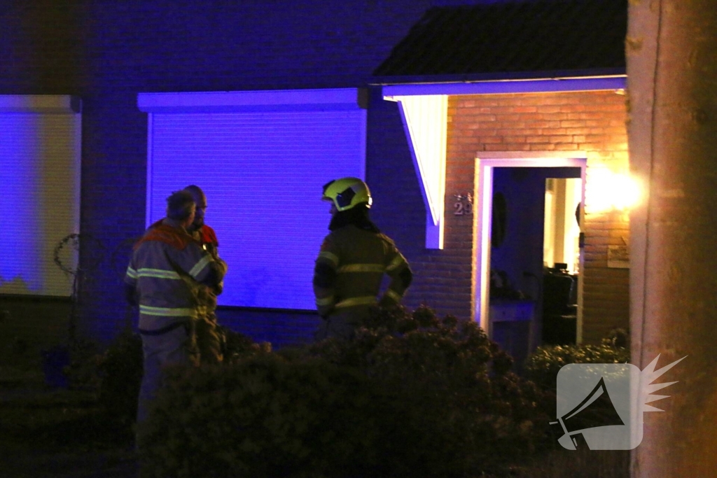 Bewoners gecontroleerd na brand in achtertuin