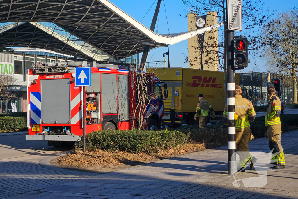 Brandweer doet onderzoek naar gaslucht