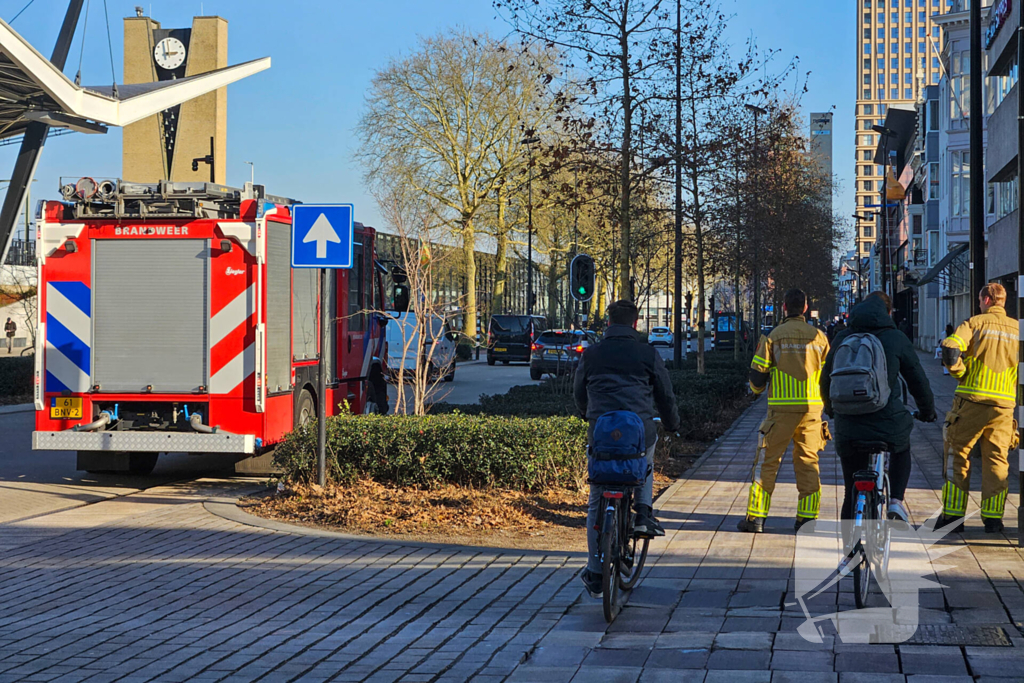 Brandweer doet onderzoek naar gaslucht