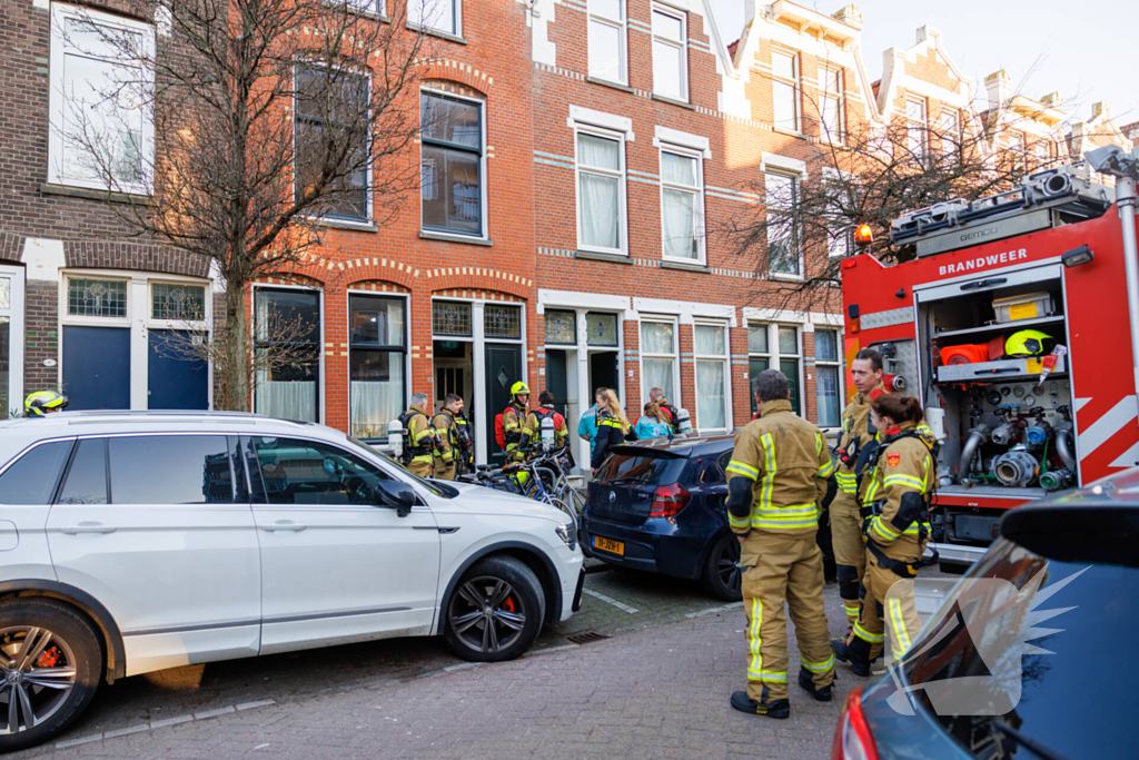 Meerdere brandweer eenheden ingezet bij woningbrand