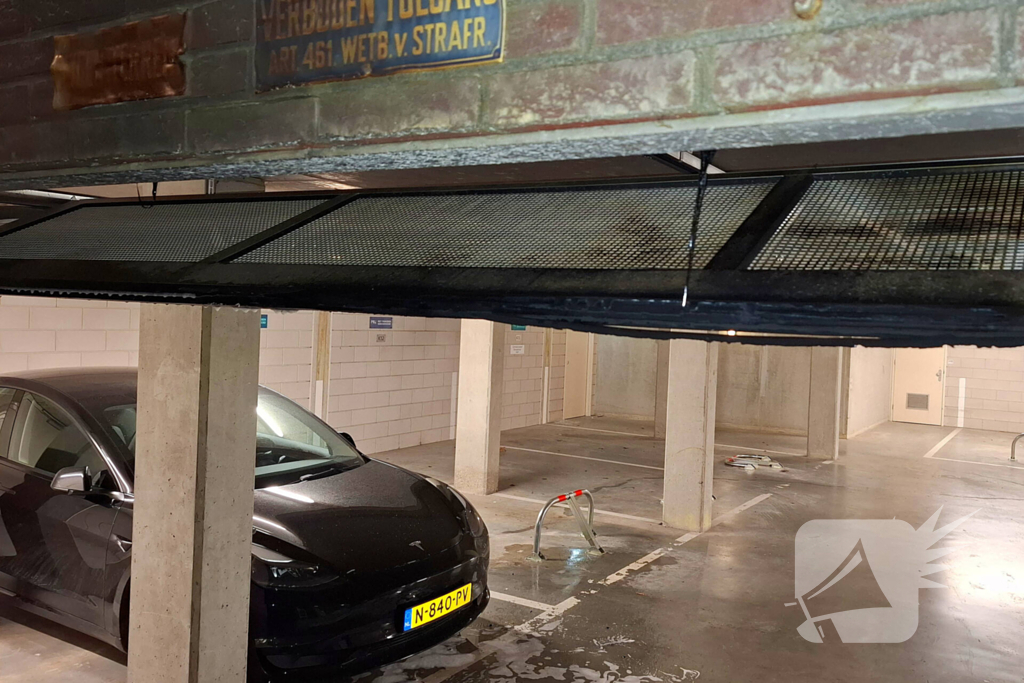 Brandweer ingezet voor brandende kerstboom