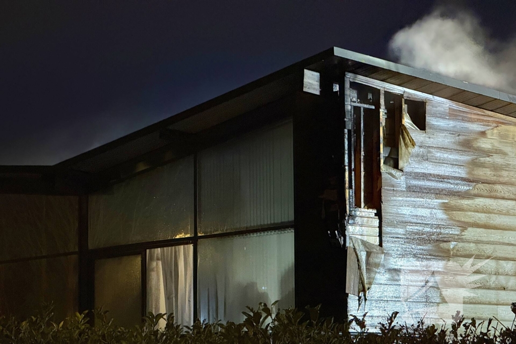 Veel schade door brand in bedrijfspand