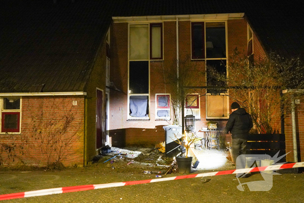 Veel schade aan woning door explosie