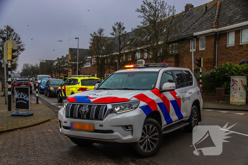 Zwangere vrouw gewond naar ziekenhuis na aanrijding