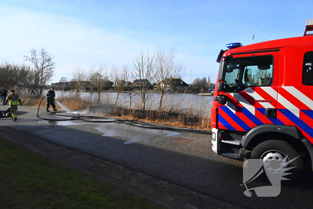 Flinke oppervlakte riet verbrand
