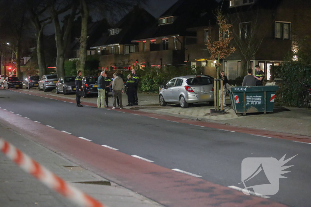 Brand na explosie bij woning