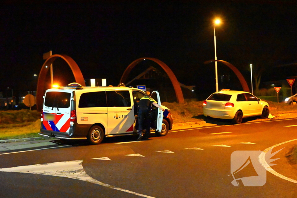 Bestuurder spoorloos na eenzijdige aanrijding