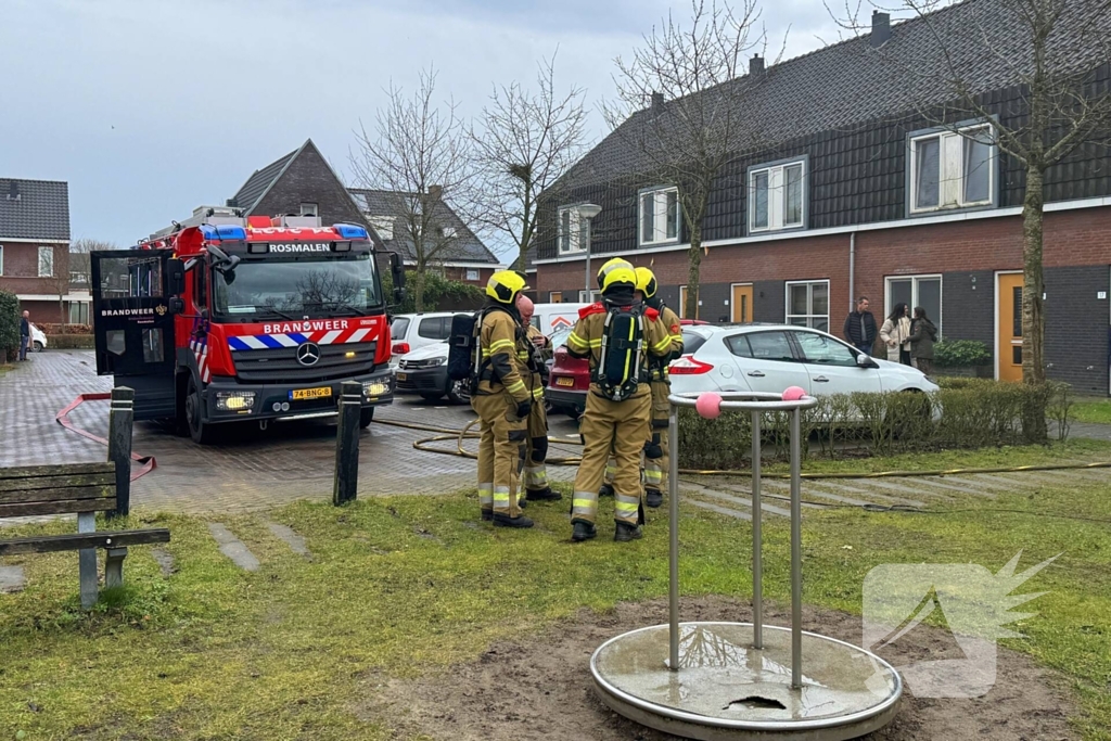 Brand op bovenverdieping geblust door brandweer