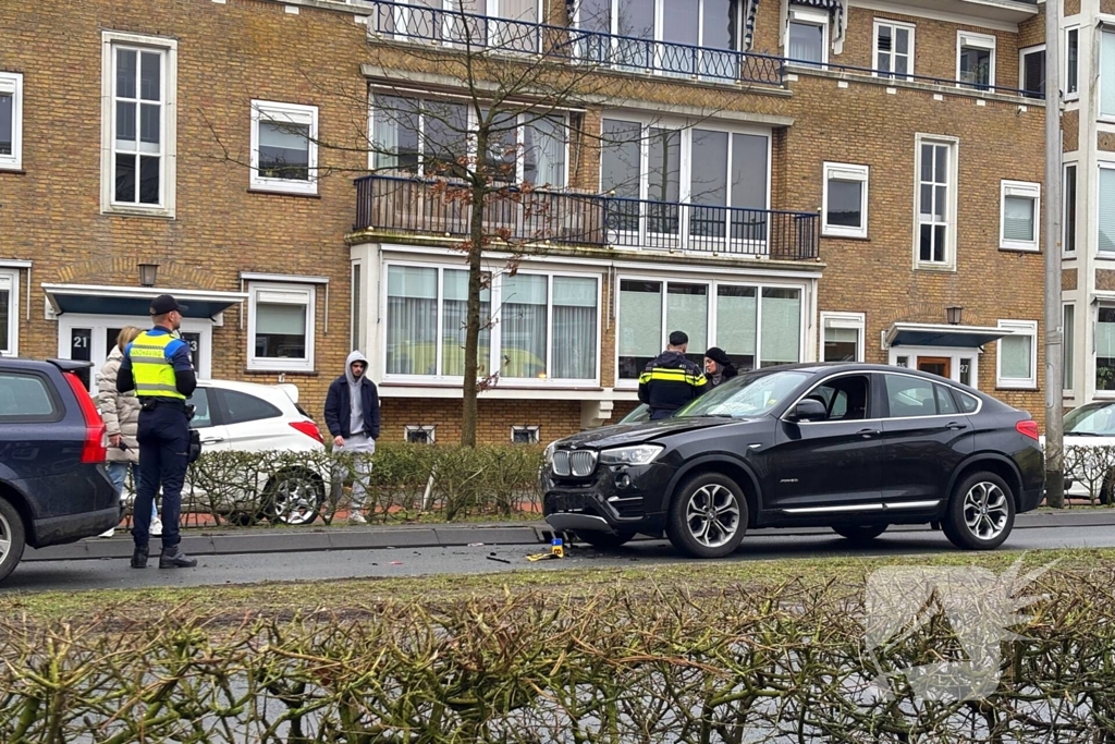Schade na kettingbotsing tussen drie auto's