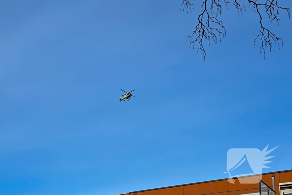 Oude man gevallen in woning, traumahelikopter ingezet