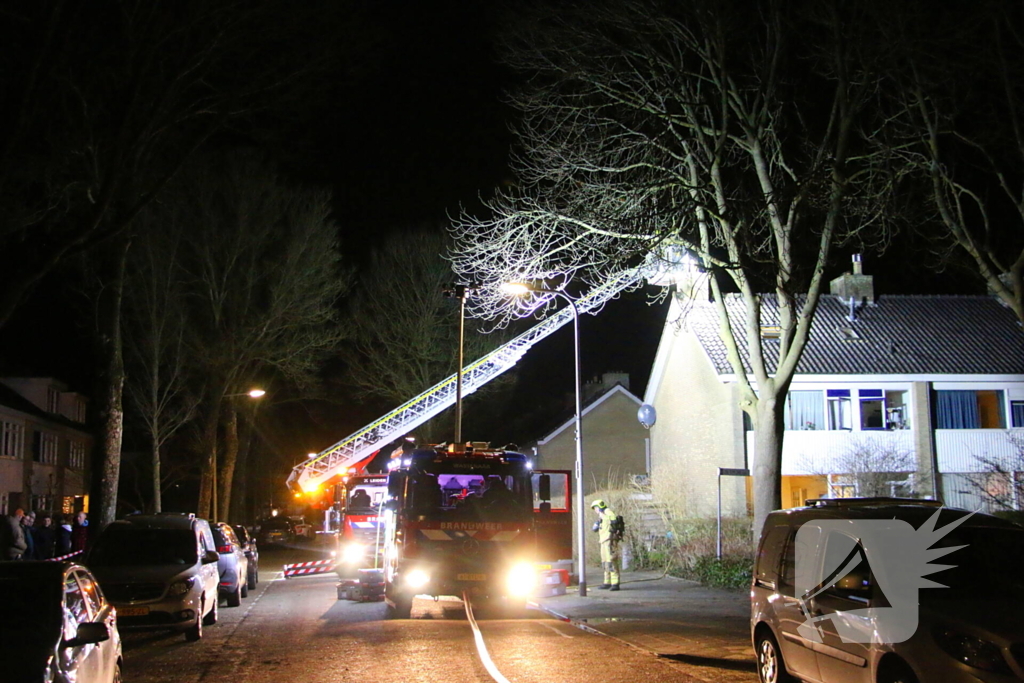Brand in schoorsteen van woning