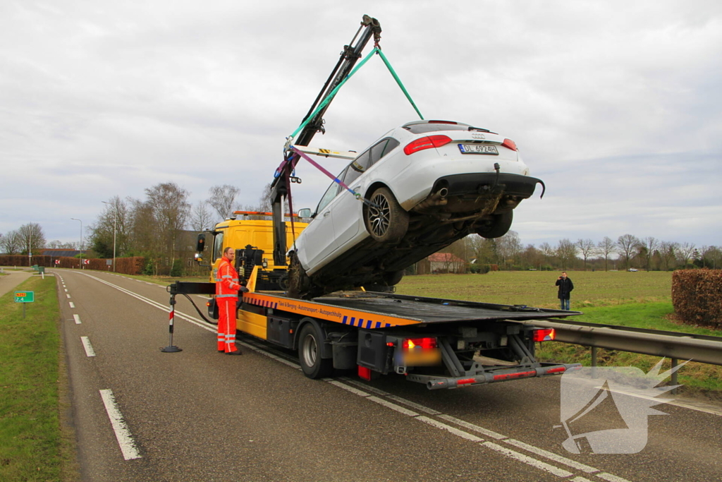 Auto zwaar beschadigd bij ongeval