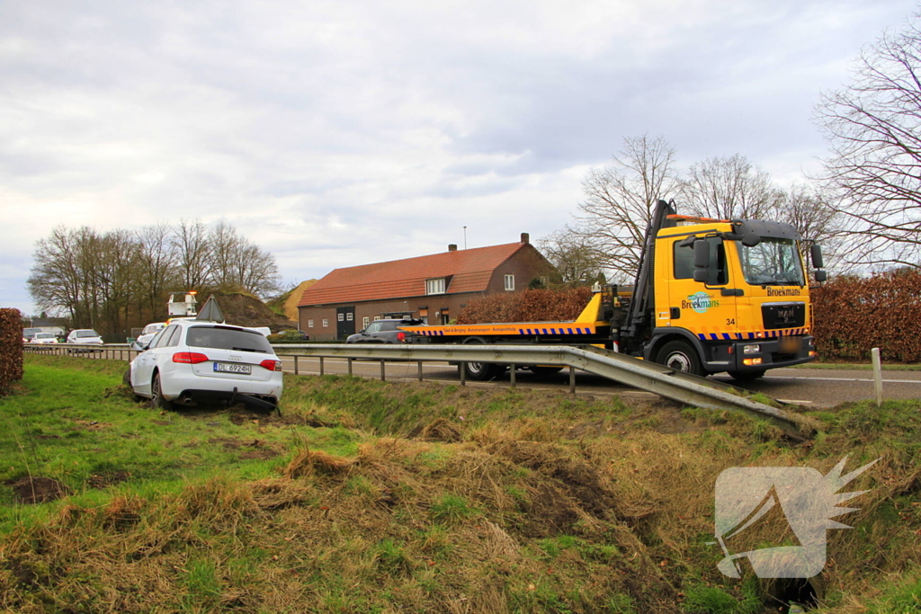 Auto zwaar beschadigd bij ongeval
