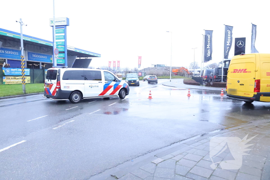 Bestelbus beschadigd bij ongeval