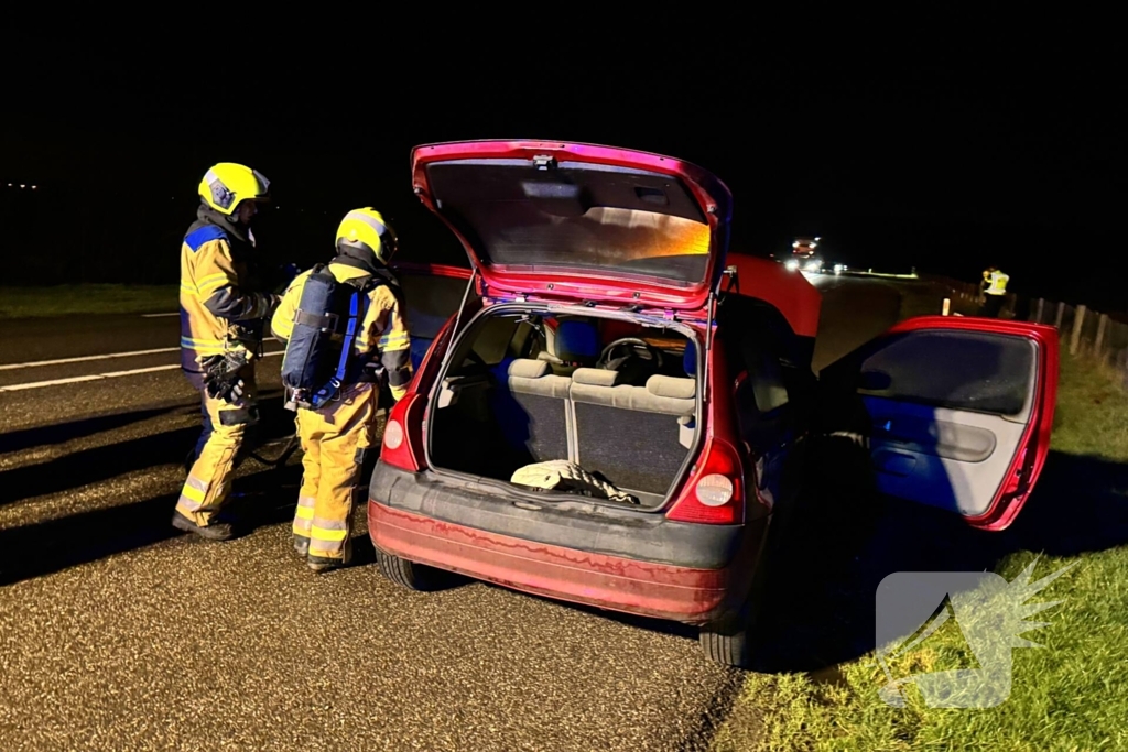 Brand in auto snel geblust