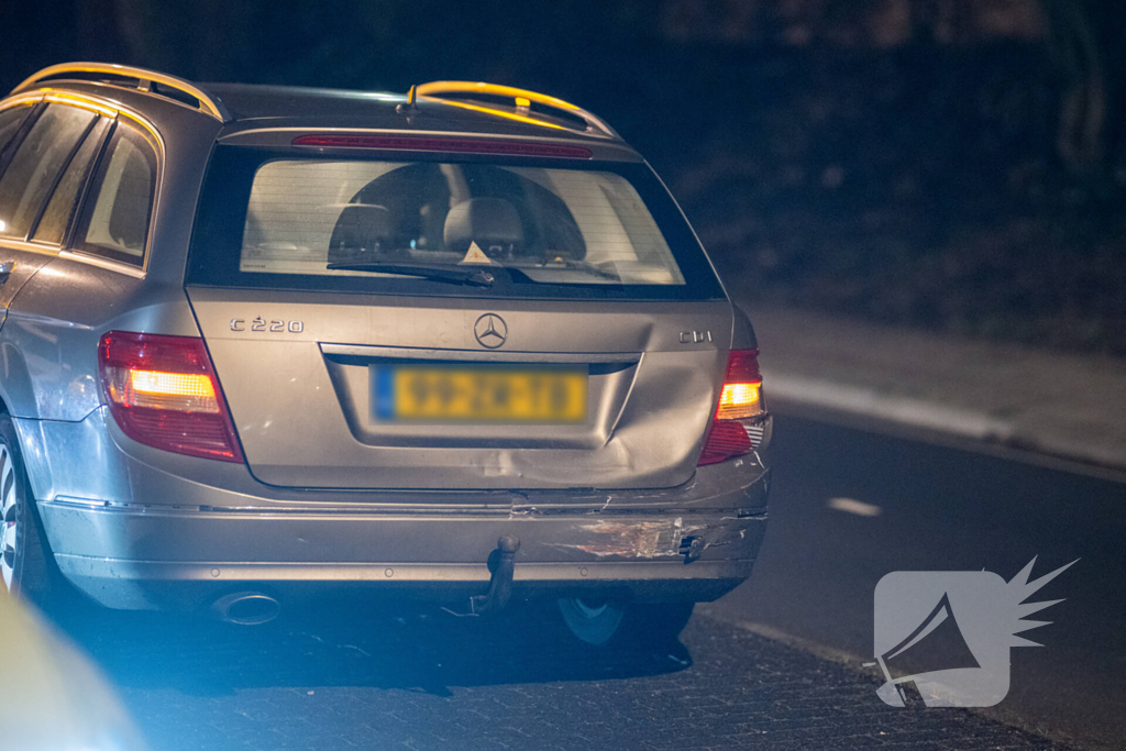 Forse schade bij aanrijding tussen twee voertuigen