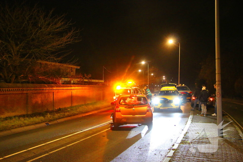 Forse schade bij aanrijding tussen twee voertuigen