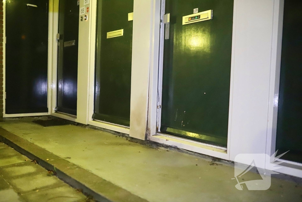 Explosie bij woning zorgt voor schade