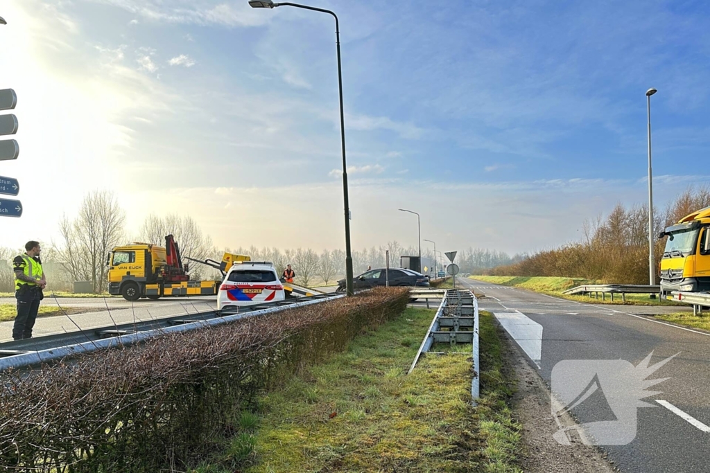 Ongeval tussen auto en vrachtwagen