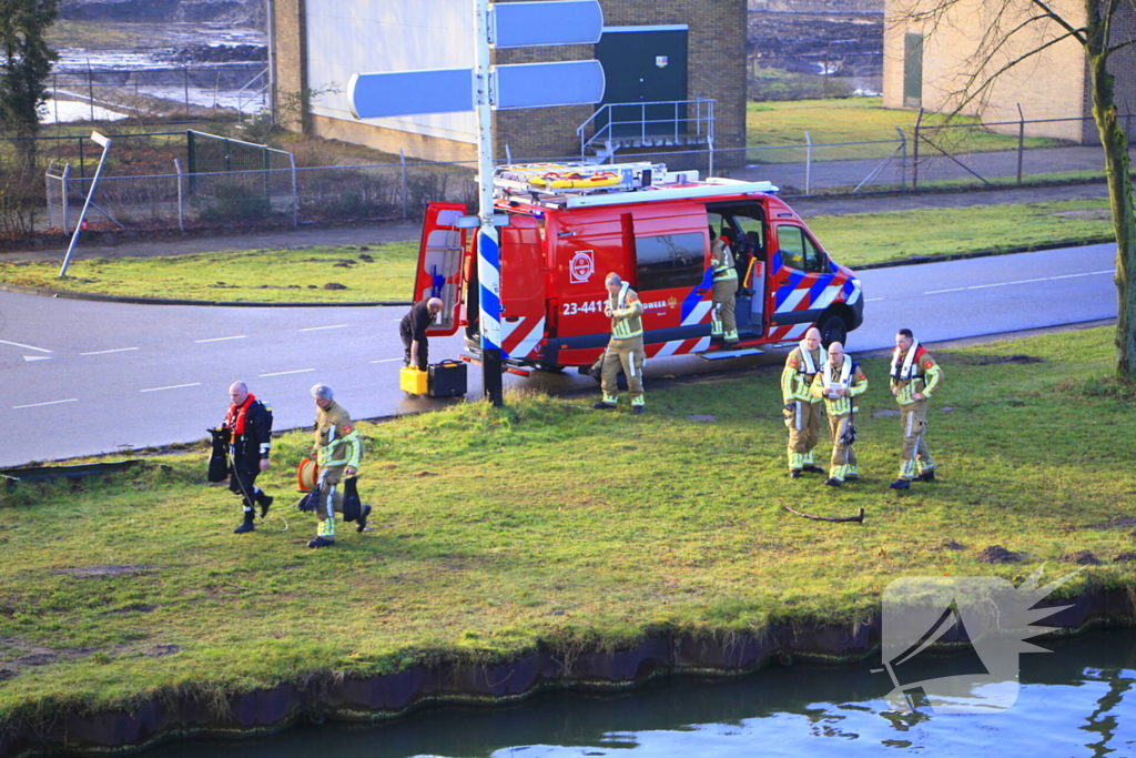 Fiets aangetroffen op spoorbrug, grote zoektocht in water