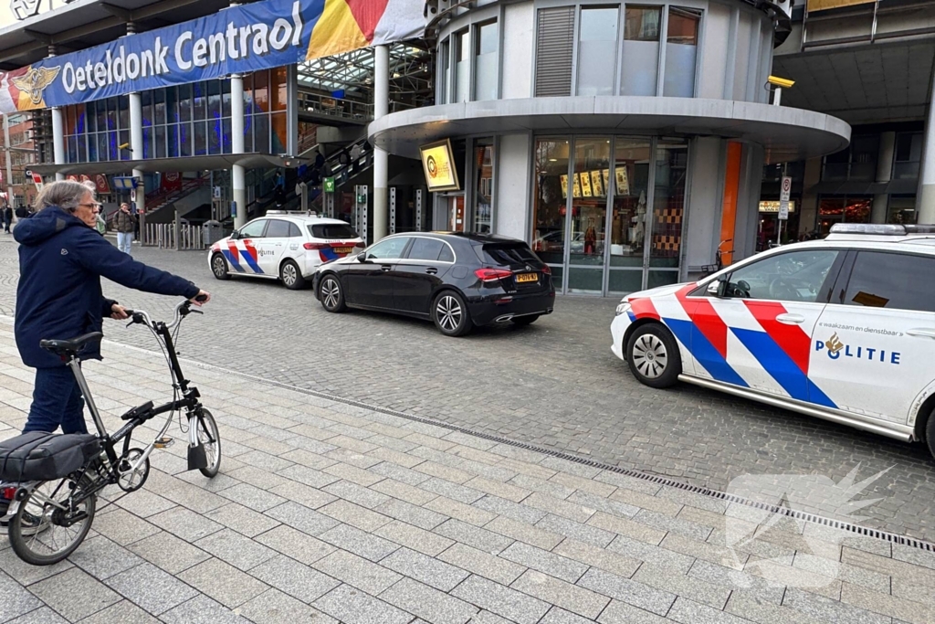 Gaslekkage in bedrijf in stationshal