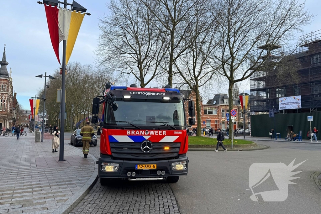 Gaslekkage in bedrijf in stationshal