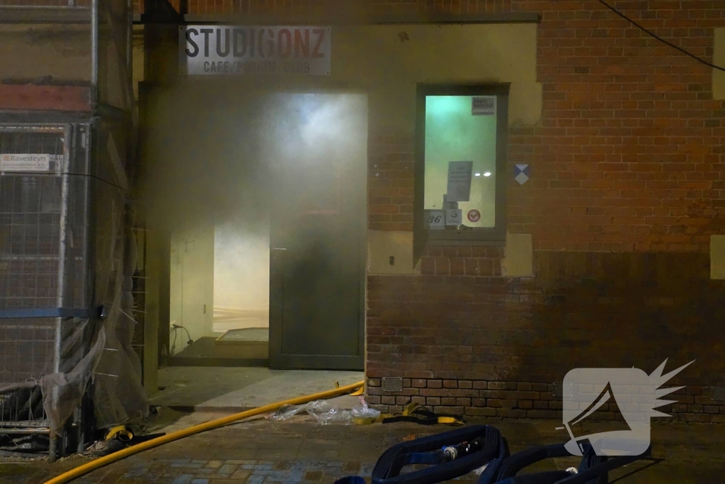 Flinke rookontwikkeling bij brand in concertzaal