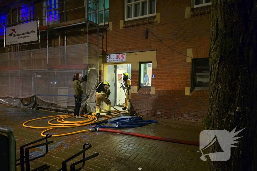 Flinke rookontwikkeling bij brand in concertzaal