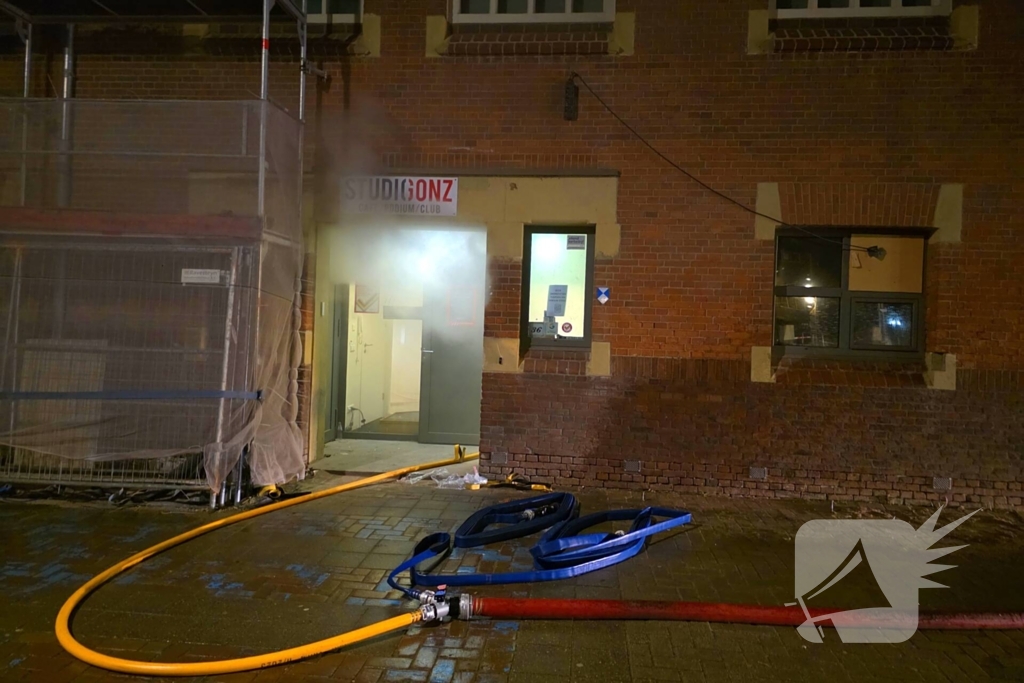 Flinke rookontwikkeling bij brand in concertzaal