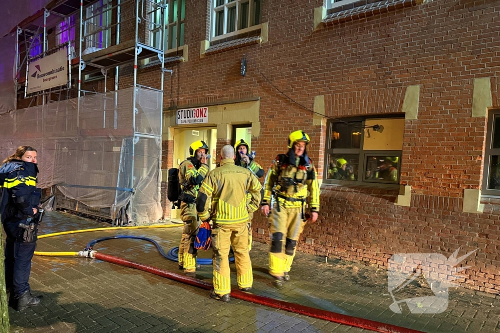 Flinke rookontwikkeling bij brand in concertzaal