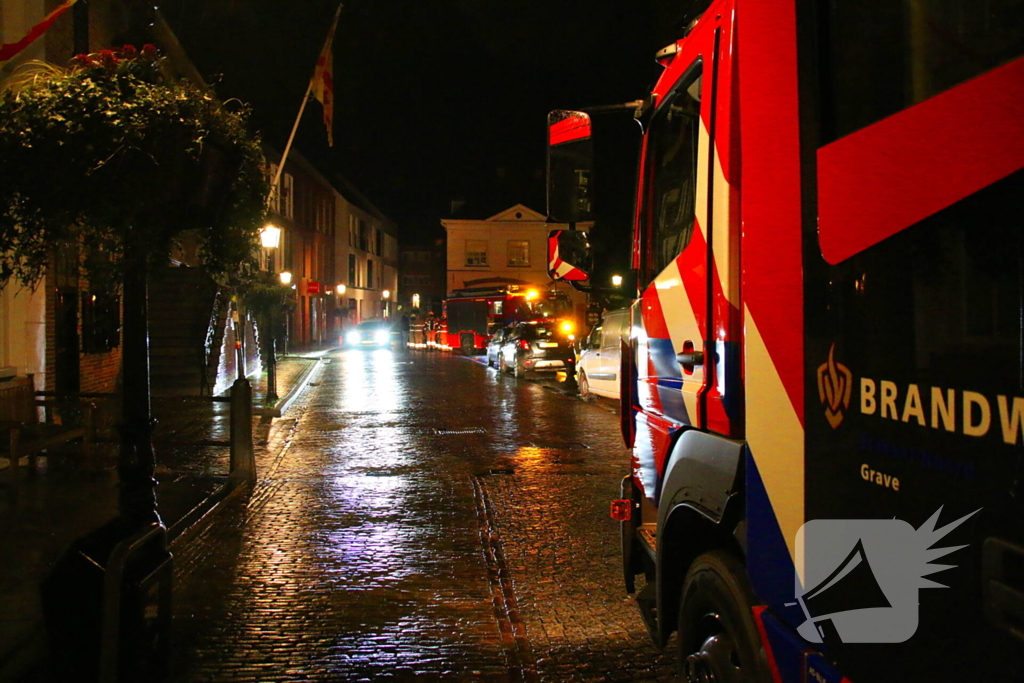 Brandweer groots ingezet voor mogelijke brand in kerk