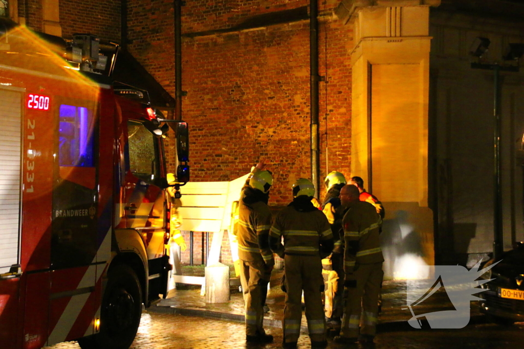 Brandweer groots ingezet voor mogelijke brand in kerk