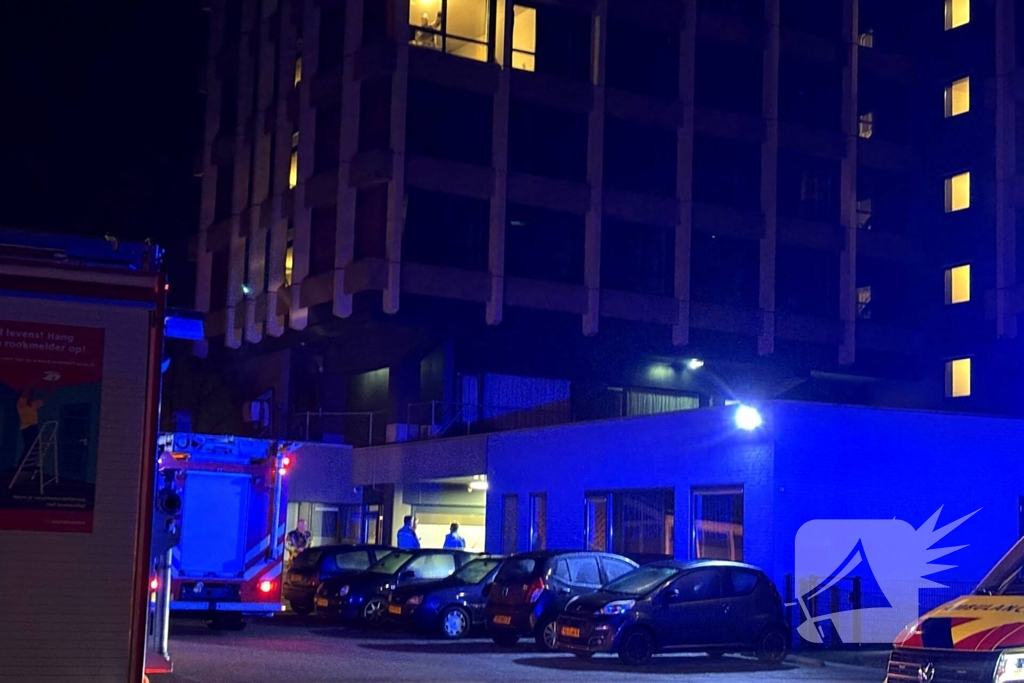 Hulpdiensten ingezet voor brand in flatwoning