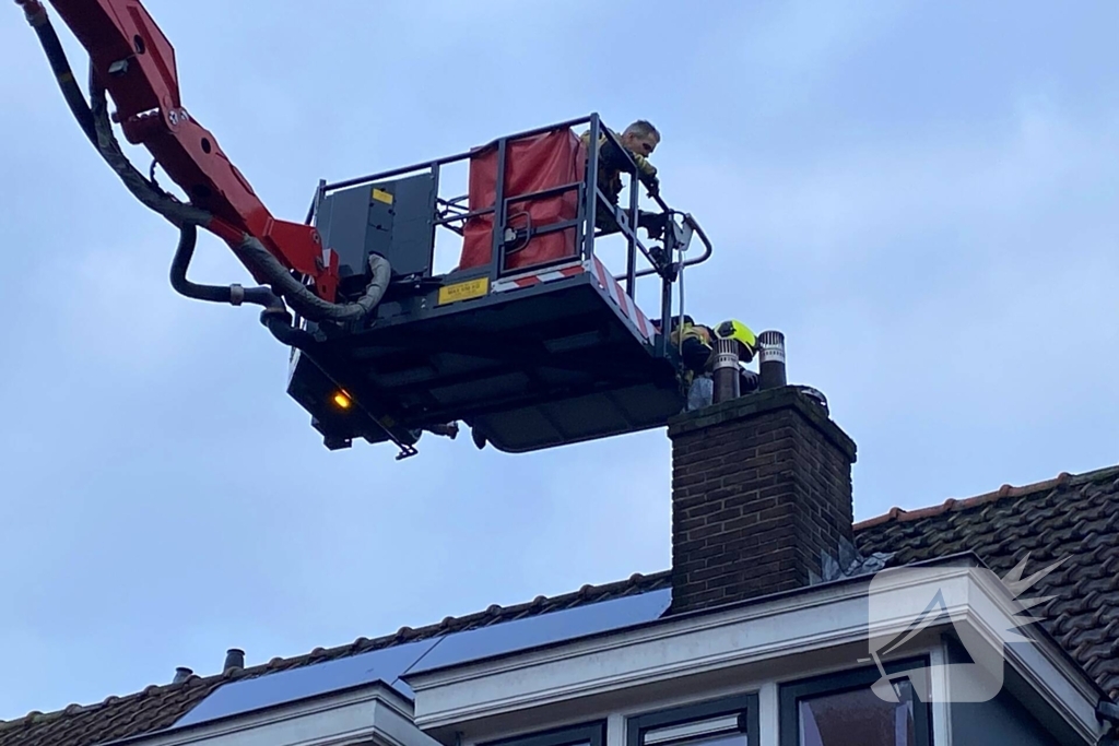 Schoorsteen gecontroleerd na brandmelding