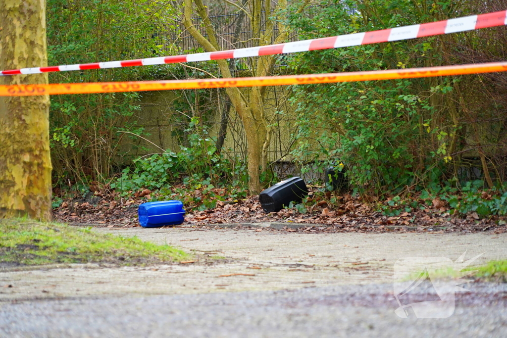 Vondst van gevaarlijke jerrycans zorgt voor afzetting
