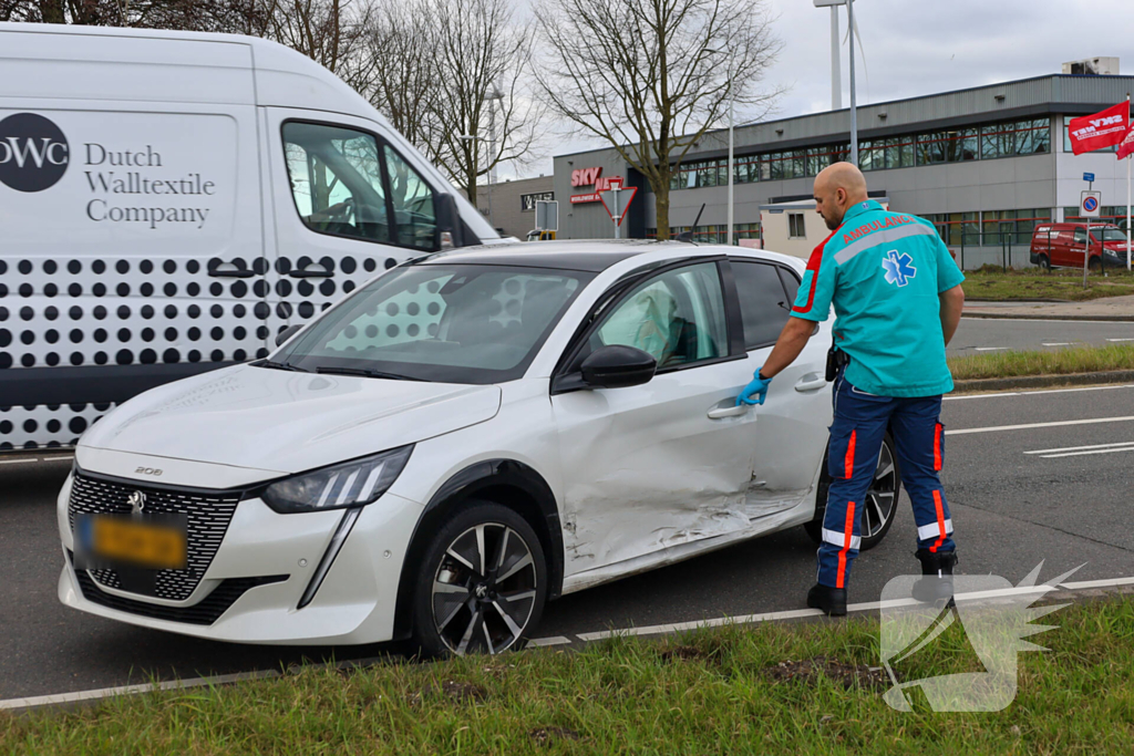 Persoon naar ziekenhuis na ongeluk