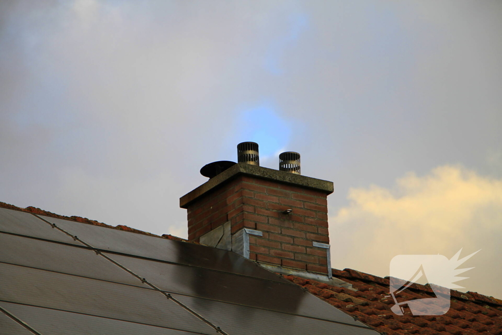 Schoorsteenbrand snel onder controle
