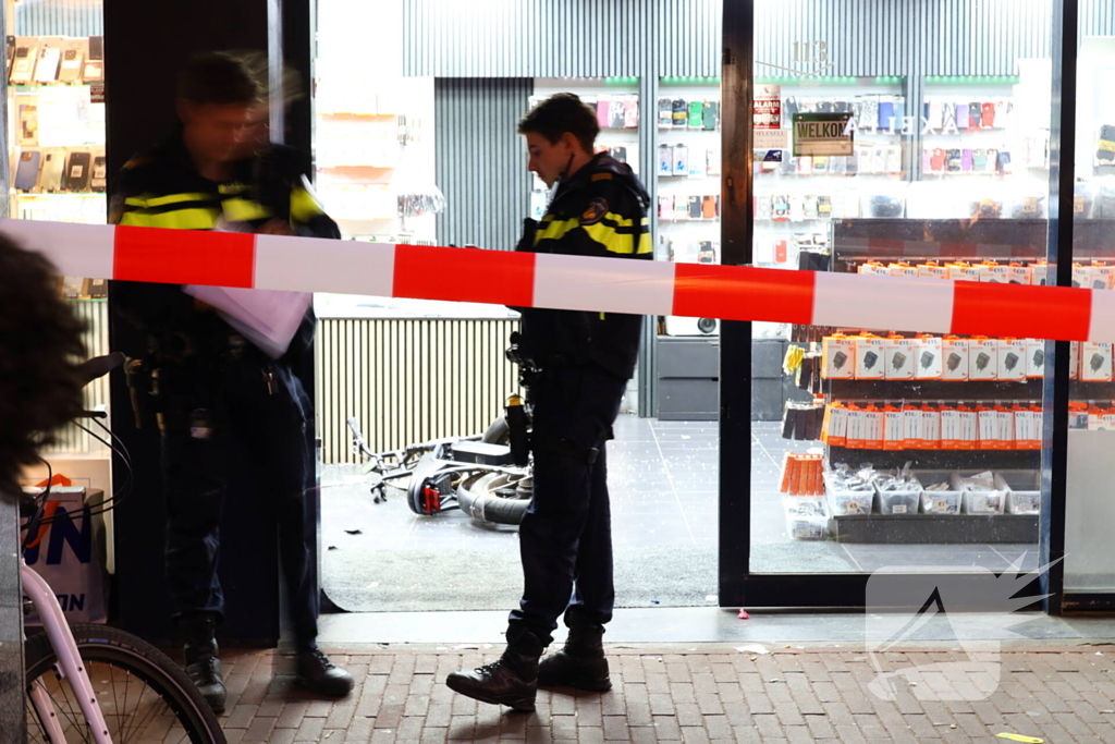 Onderzoek naar gewapende overal bij telefoonzaak