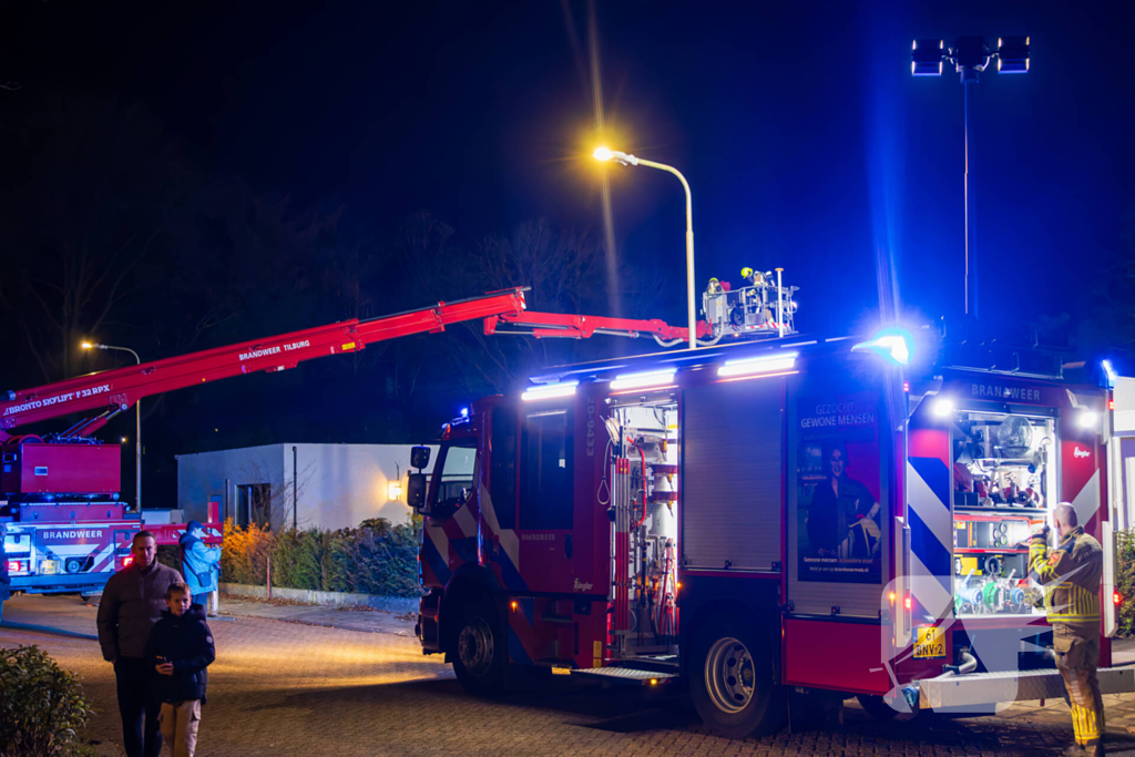 Bluswerkzaamheden rond brand in schoorsteen