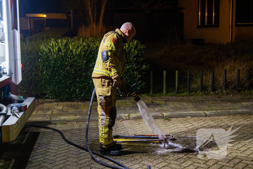 Bluswerkzaamheden rond brand in schoorsteen