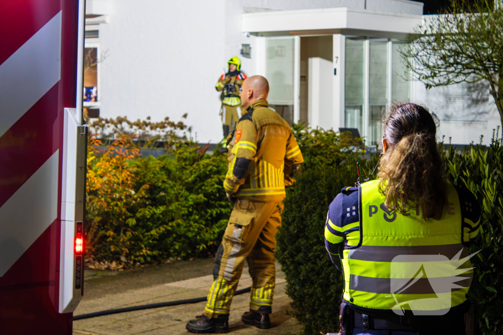 Bluswerkzaamheden rond brand in schoorsteen